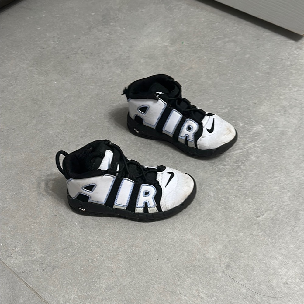 Nike Black and White Sneakers Bold Design
